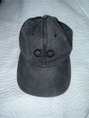 ALO Yoga | Accessories | Alo Washed Offduty Cap Vintage Black Rare